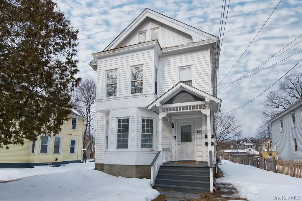 63 Thompson Street Poughkeepsie NY 12601