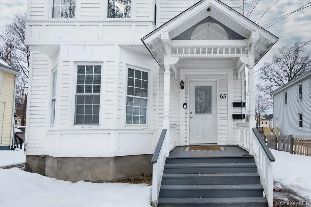 63 Thompson Street Poughkeepsie NY 12601