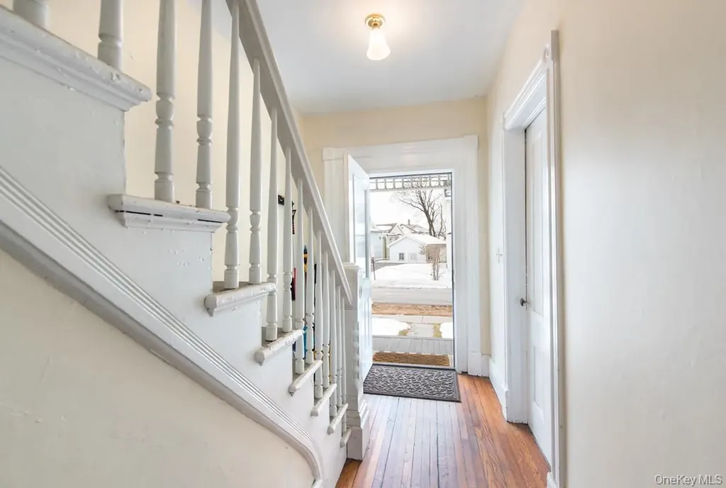 63 Thompson Street Poughkeepsie NY 12601