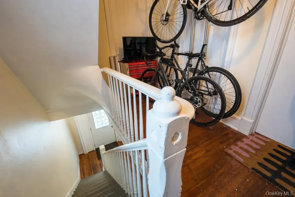 63 Thompson Street Poughkeepsie NY 12601