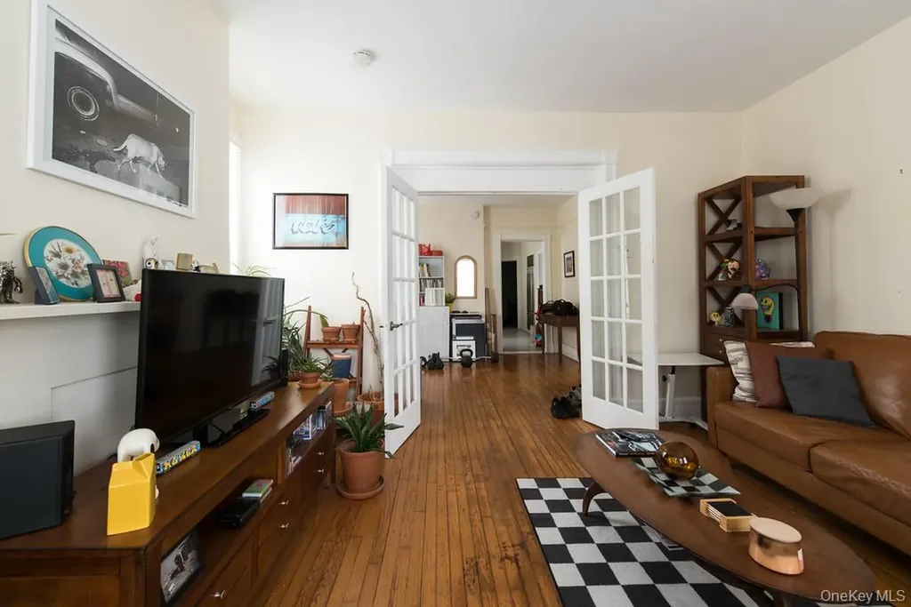 63 Thompson Street Poughkeepsie NY 12601