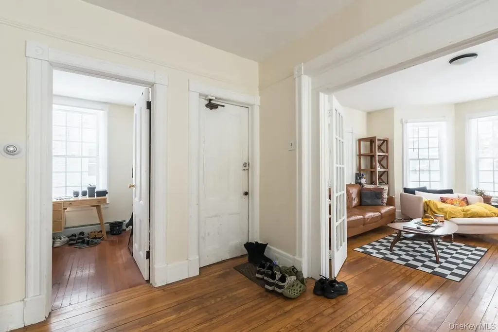 63 Thompson Street Poughkeepsie NY 12601
