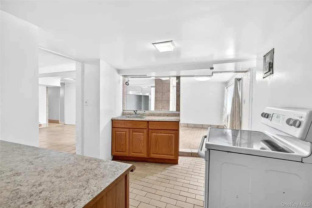 24 Old Knollwood Road White Plains NY 10607