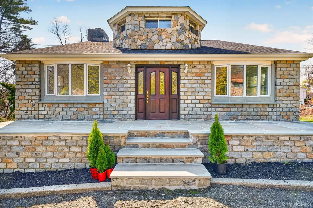 24 Old Knollwood Road White Plains NY 10607