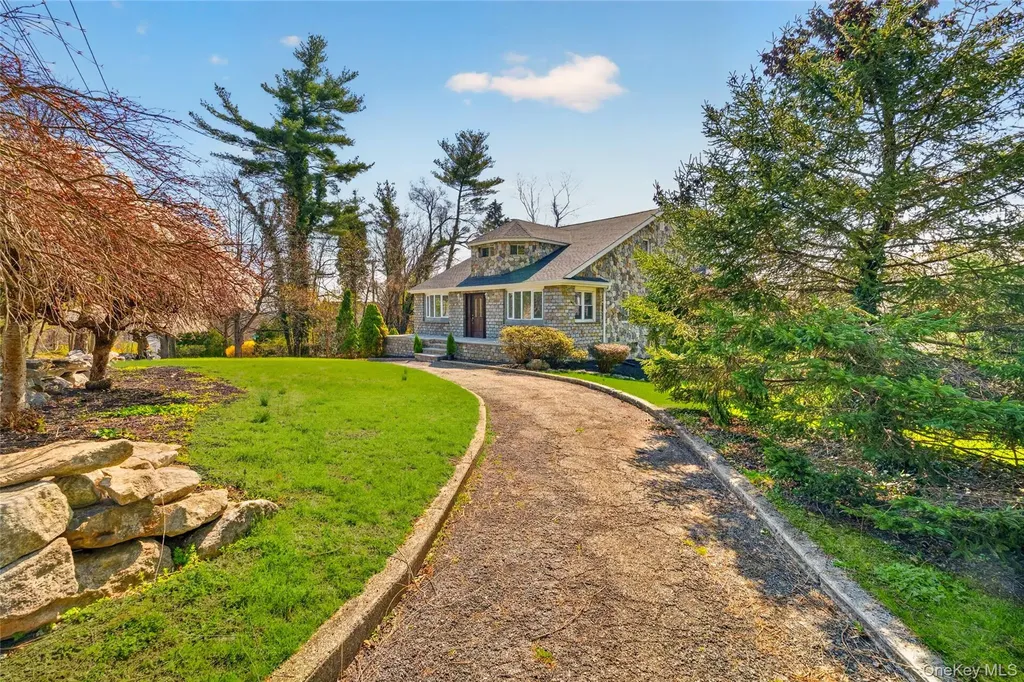 24 Old Knollwood Road White Plains NY 10607