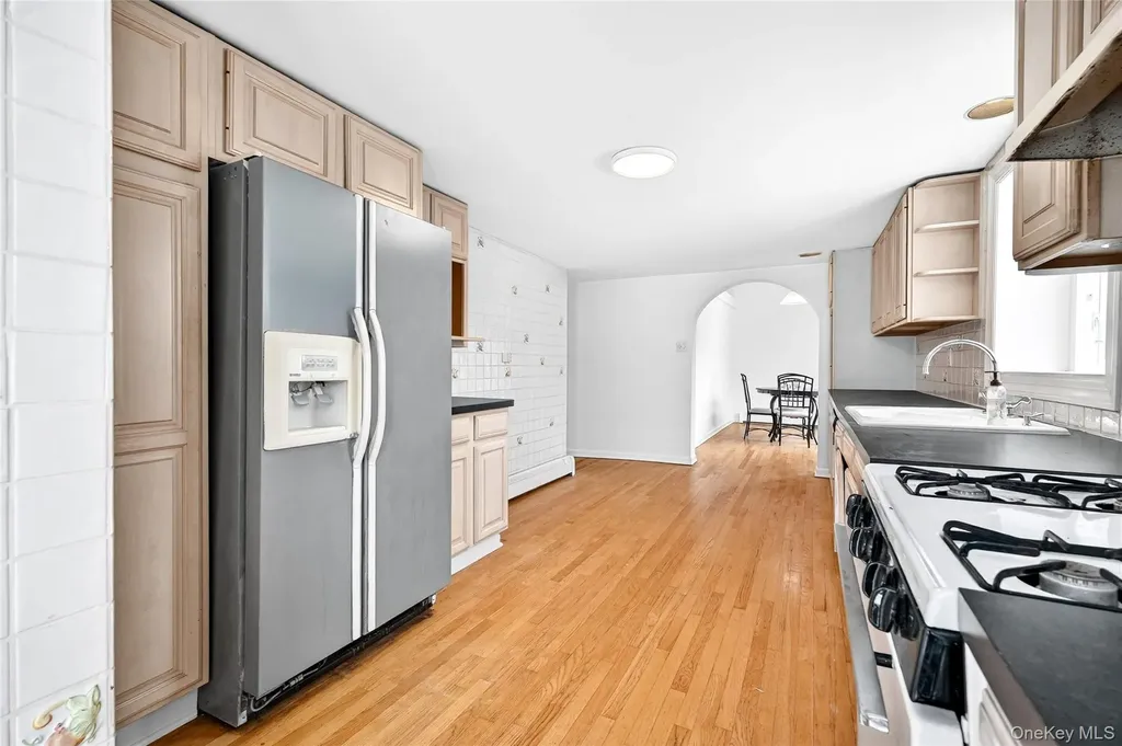 24 Old Knollwood Road White Plains NY 10607