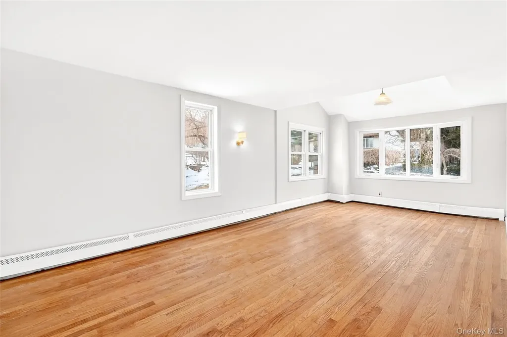 24 Old Knollwood Road White Plains NY 10607