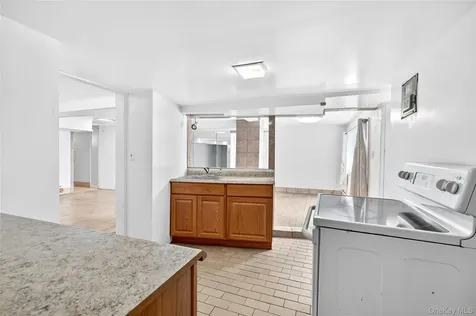 24 Old Knollwood Road White Plains NY 10607