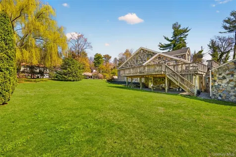 24 Old Knollwood Road White Plains NY 10607