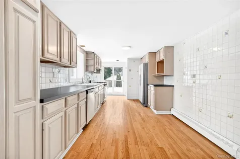 24 Old Knollwood Road White Plains NY 10607