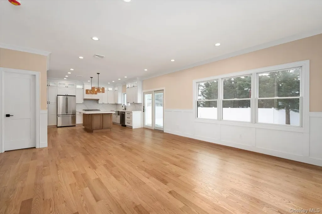 3356 Carrollton Avenue Wantagh NY 11793