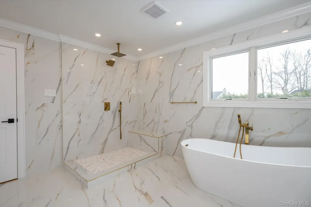 3356 Carrollton Avenue Wantagh NY 11793