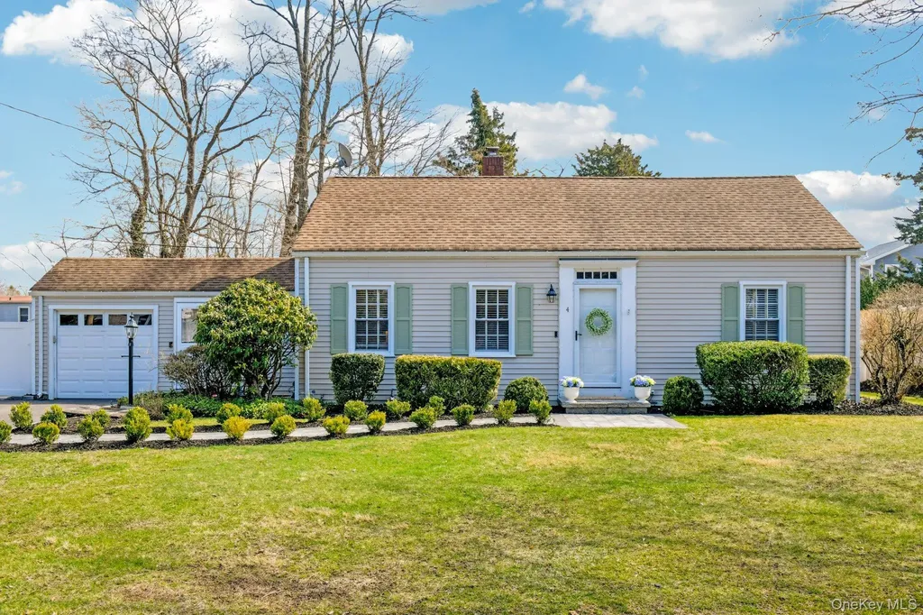 4 Jeffrey Lane Setauket NY 11733