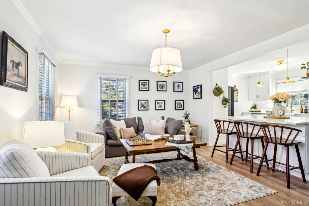4 Jeffrey Lane Setauket NY 11733