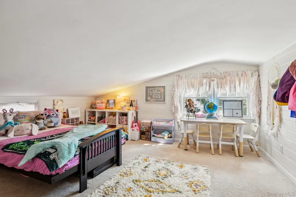 4 Jeffrey Lane Setauket NY 11733