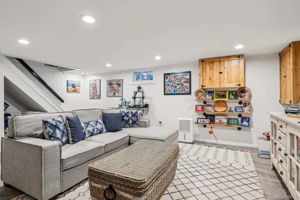 4 Jeffrey Lane Setauket NY 11733