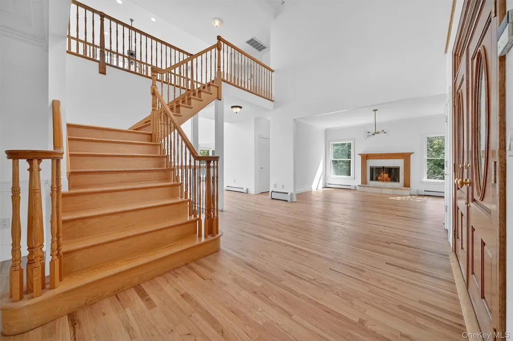 10 Soluri Lane Tomkins Cove NY 10986