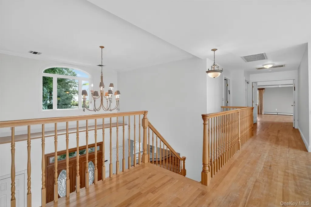 10 Soluri Lane Tomkins Cove NY 10986