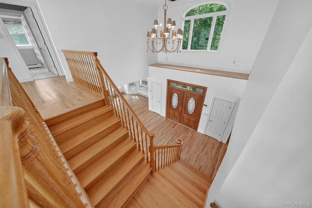 10 Soluri Lane Tomkins Cove NY 10986