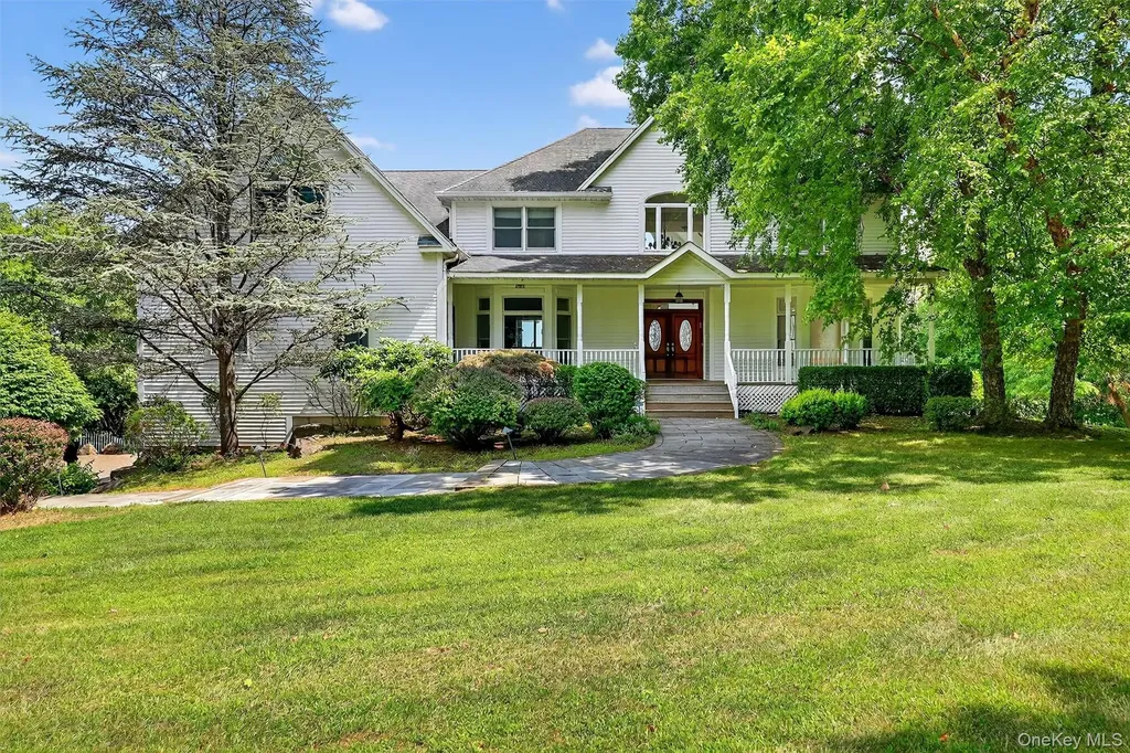 10 Soluri Lane Tomkins Cove NY 10986