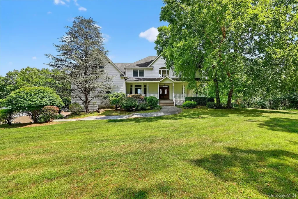 10 Soluri Lane Tomkins Cove NY 10986