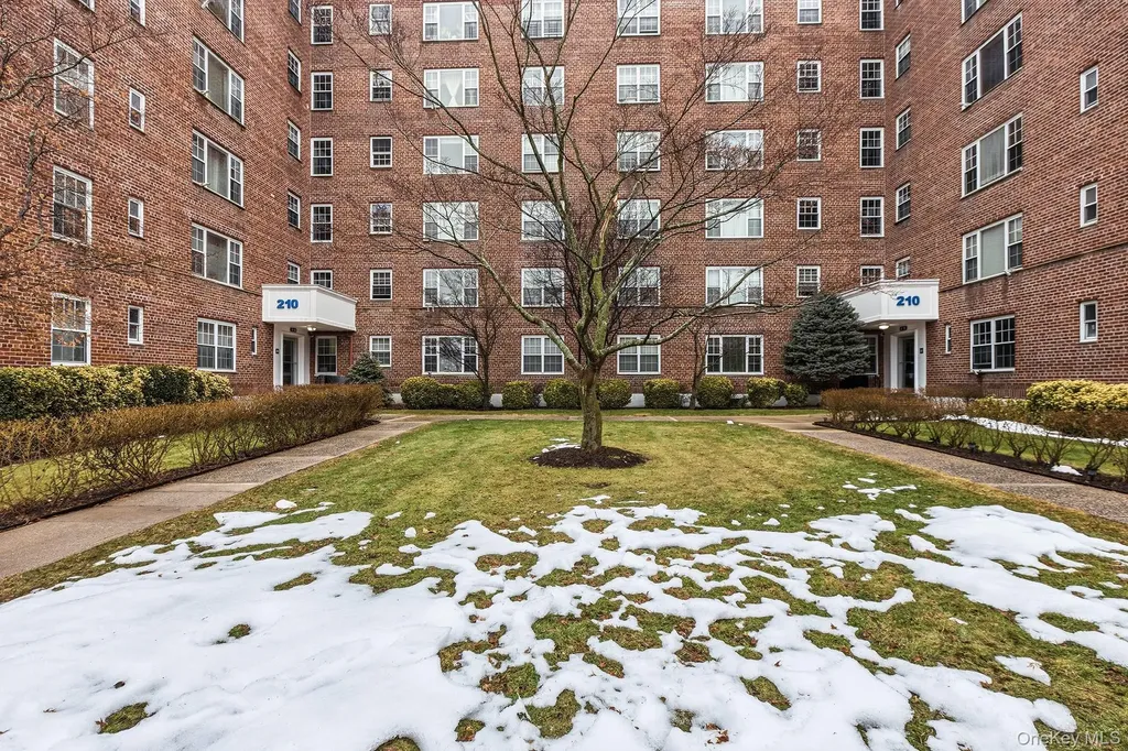 210 Pelham Road New Rochelle NY 10805