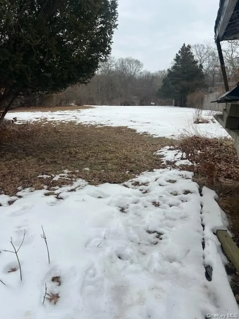 118 Patchogue-yaphank Road East Patchogue NY 11772