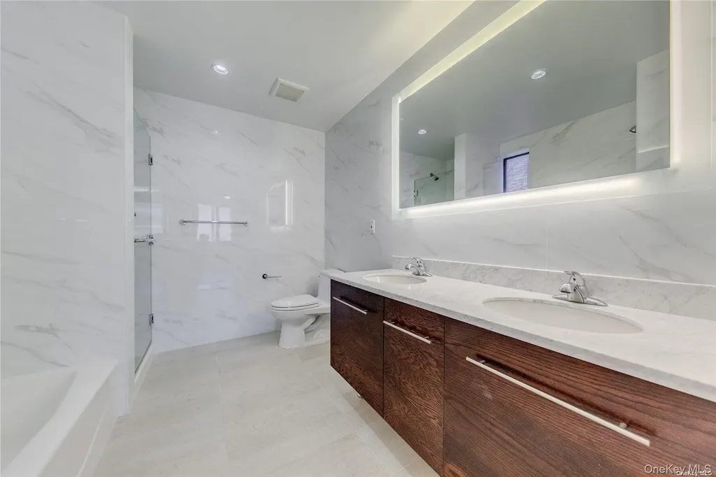 13646 41st Avenue Flushing NY 11355