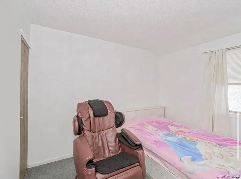 212 Ilyssa Way Staten Island NY 10312