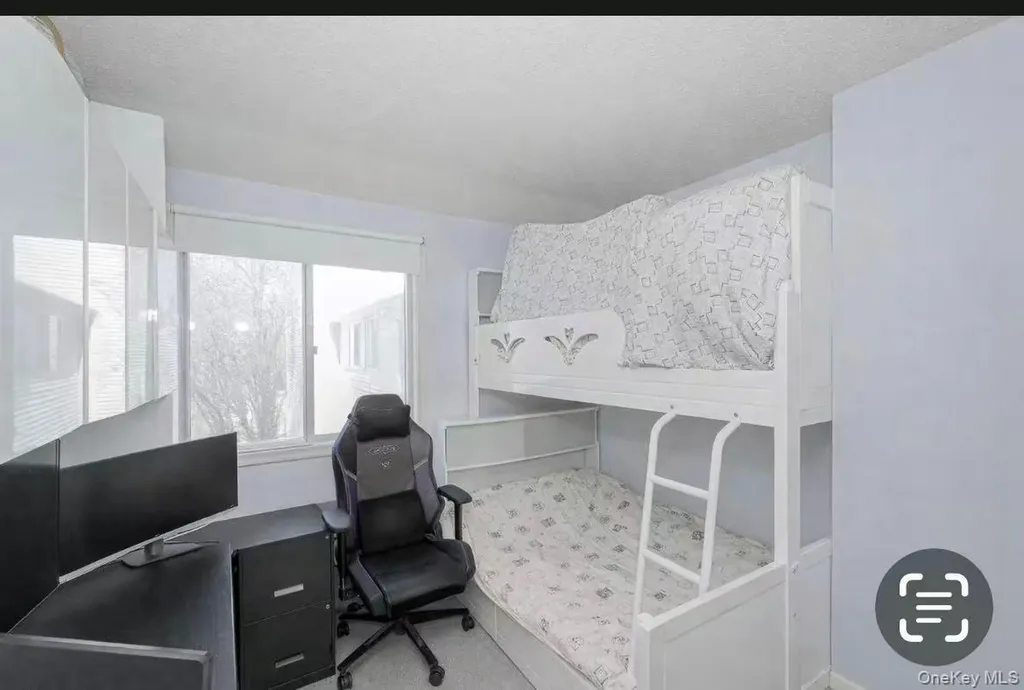 212 Ilyssa Way Staten Island NY 10312