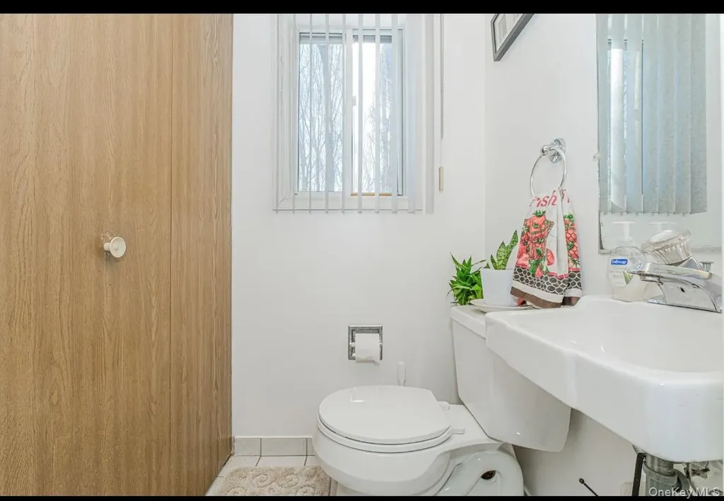 212 Ilyssa Way Staten Island NY 10312