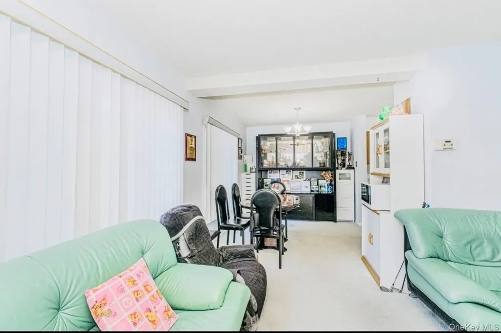 212 Ilyssa Way Staten Island NY 10312