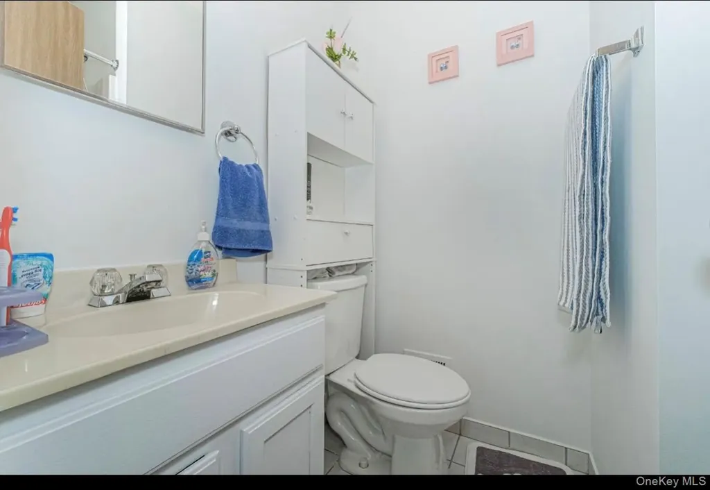 212 Ilyssa Way Staten Island NY 10312