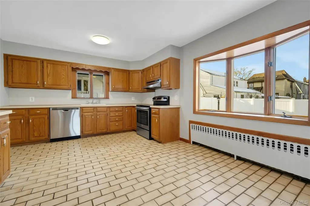 812 Halstead Avenue Mamaroneck NY 10543
