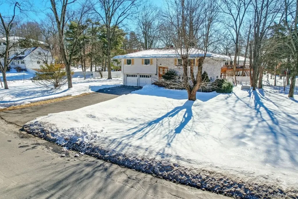 13 Mirror Lake Road Spring Valley NY 10977
