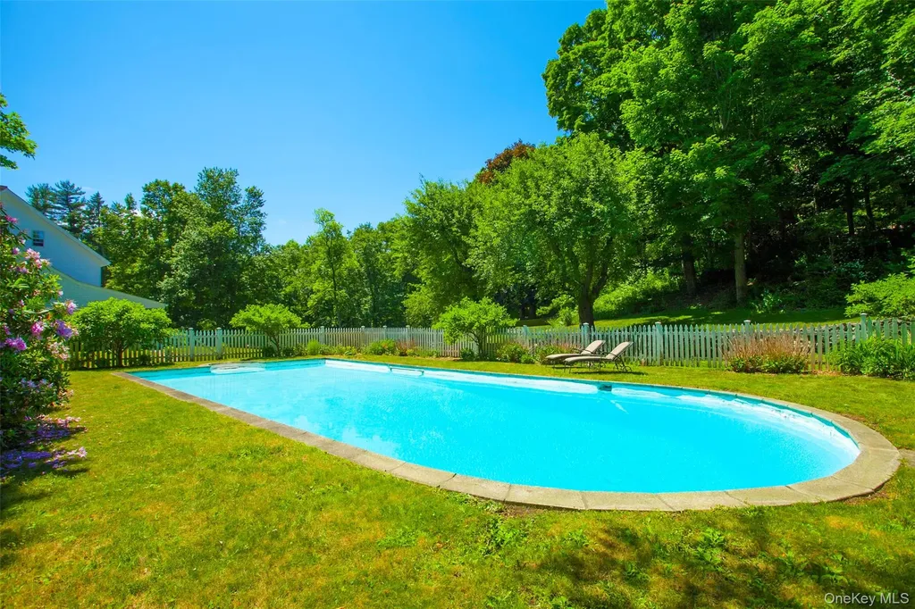 908 Old Post Road Bedford NY 10506
