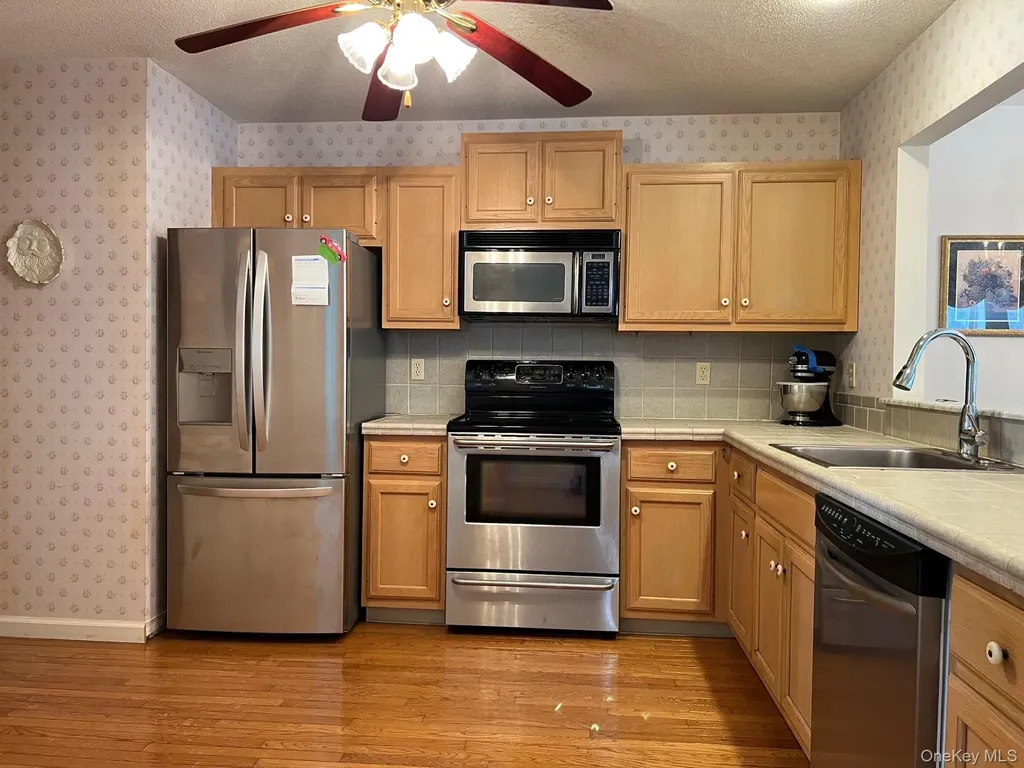 508 Somerset Court Fishkill NY 12524