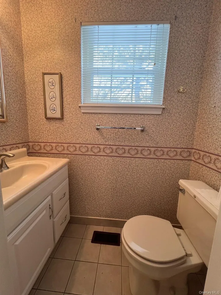 508 Somerset Court Fishkill NY 12524