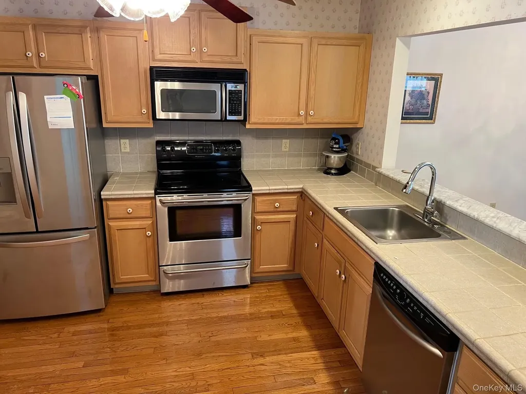 508 Somerset Court Fishkill NY 12524
