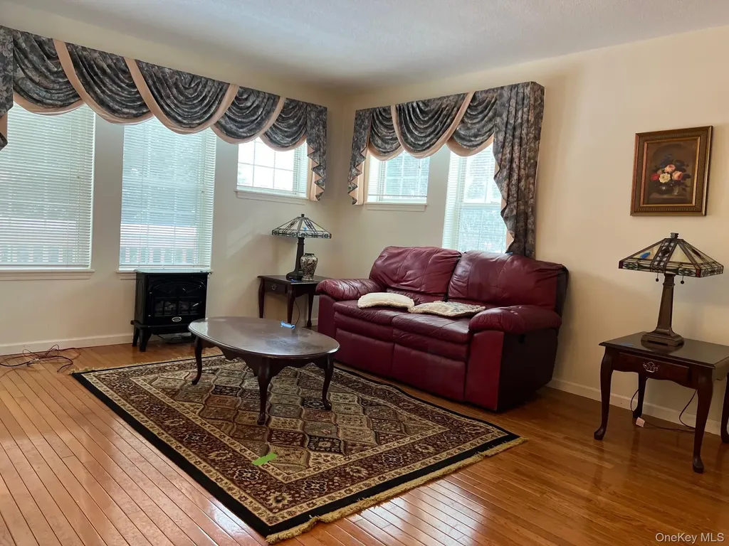 508 Somerset Court Fishkill NY 12524