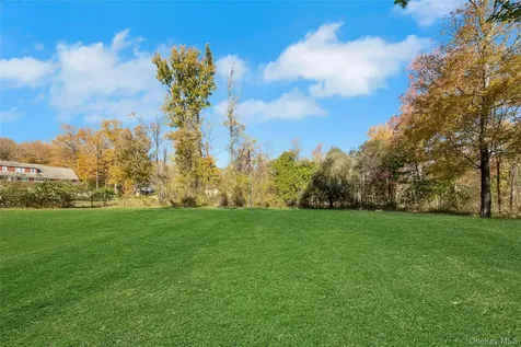 3 Birchbrook Drive Valhalla NY 10595