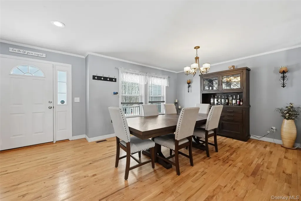 106 Park Avenue Miller Place NY 11764
