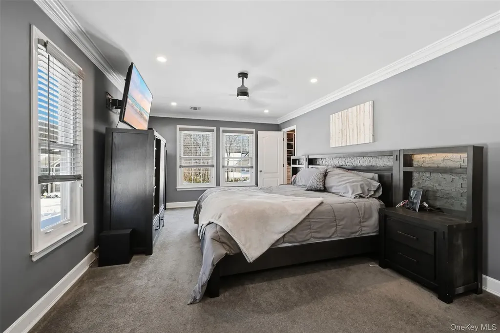 106 Park Avenue Miller Place NY 11764