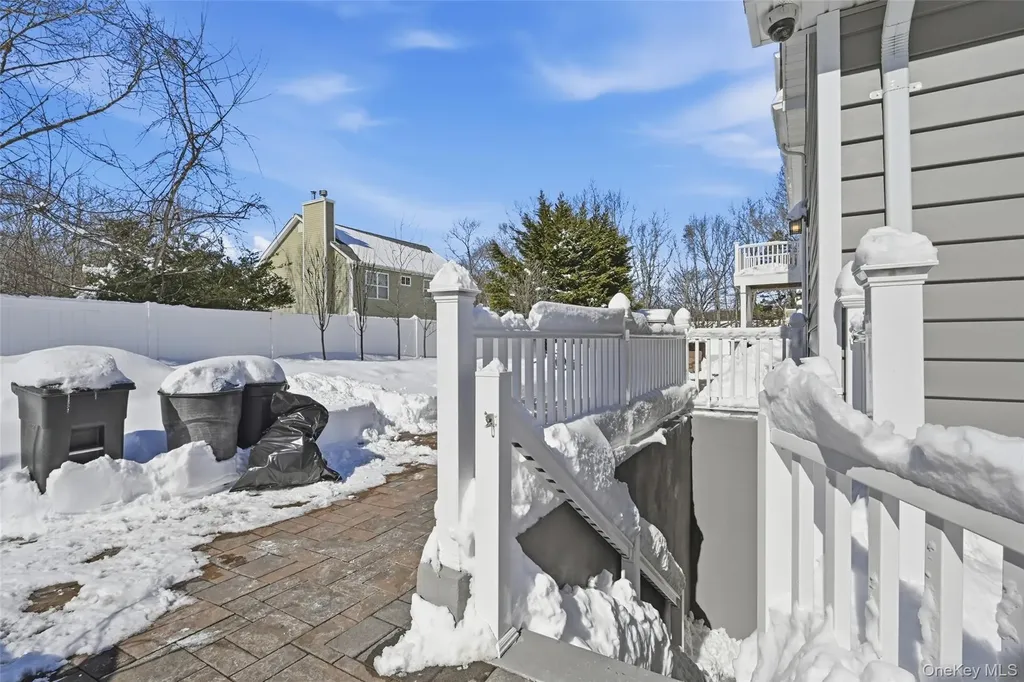 106 Park Avenue Miller Place NY 11764
