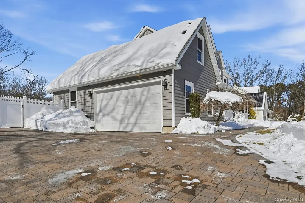 106 Park Avenue Miller Place NY 11764