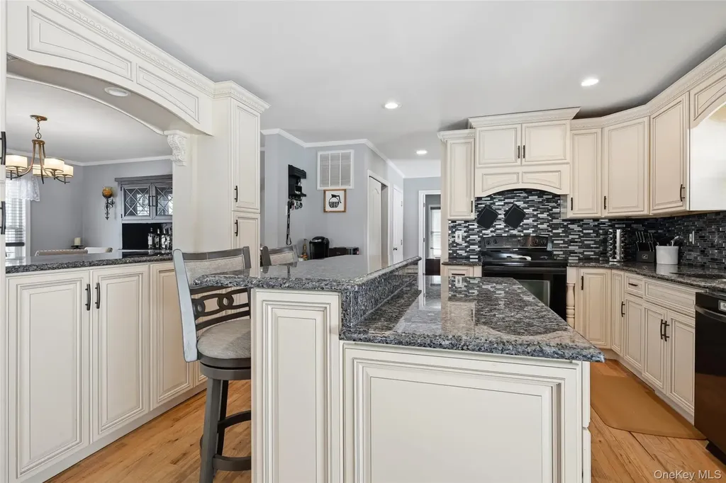 106 Park Avenue Miller Place NY 11764