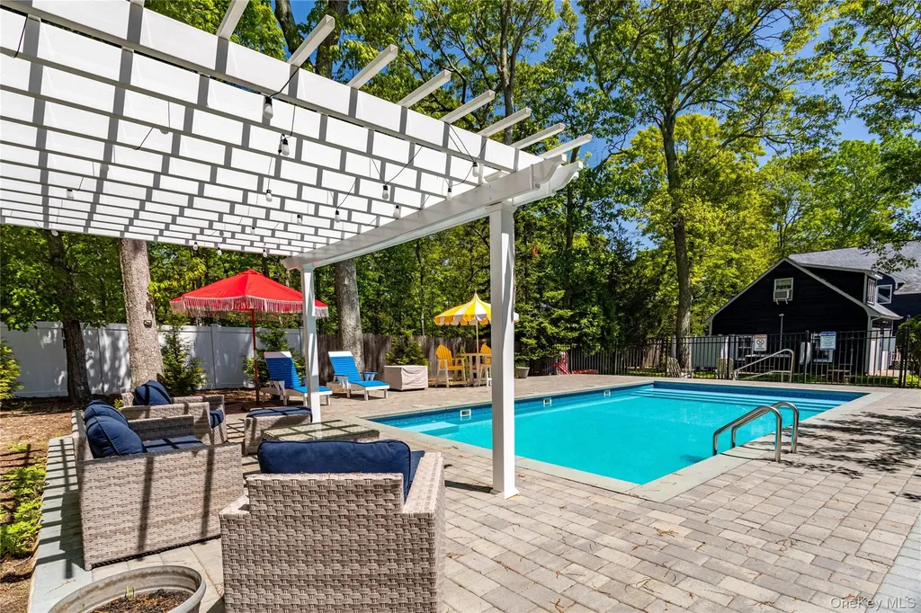 2300 Pine Tree Road Cutchogue NY 11935