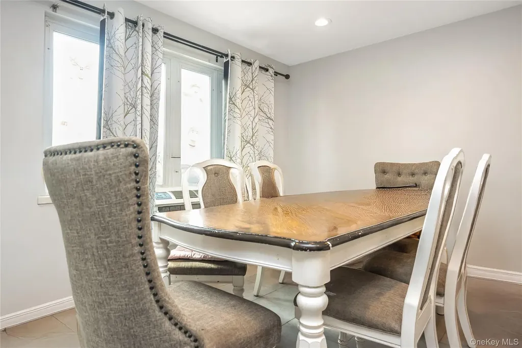7159 58th Road Maspeth NY 11378