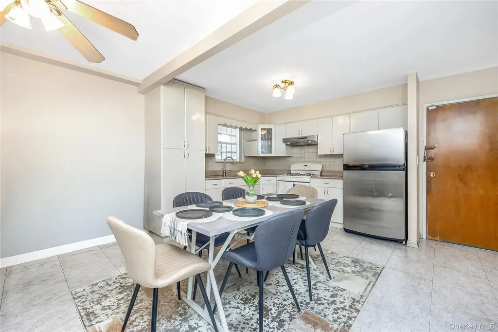 7159 58th Road Maspeth NY 11378