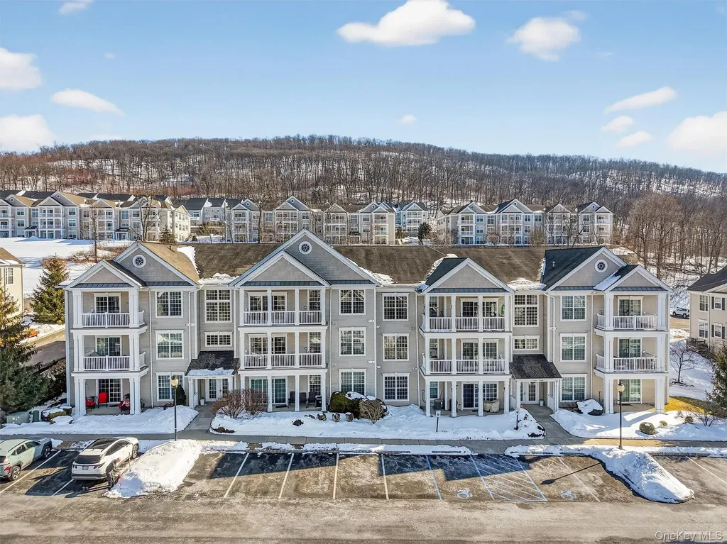 1317 Saratoga Lane Fishkill NY 12524